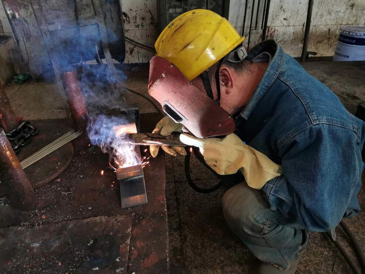 厦门集美正新轮胎电焊作业现场实操培训