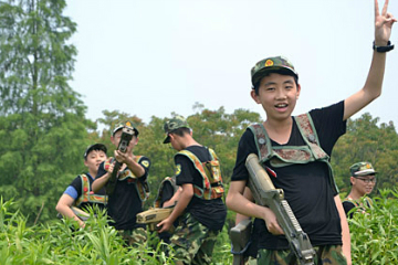 中國121軍事夏令營7天吃苦心智磨礪軍事夏令營圖片