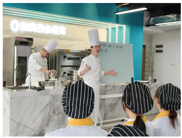 广州优美西点烘焙“地表最强”烘焙师星选计划完满结束，一起来看看吧！