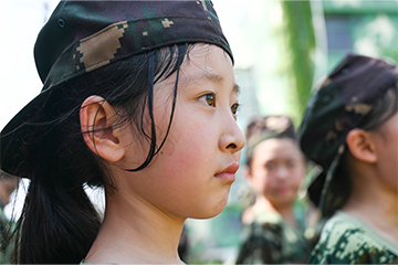 上海中国121军事夏令营上海7天女子特种兵“铿锵玫瑰”特训营图片