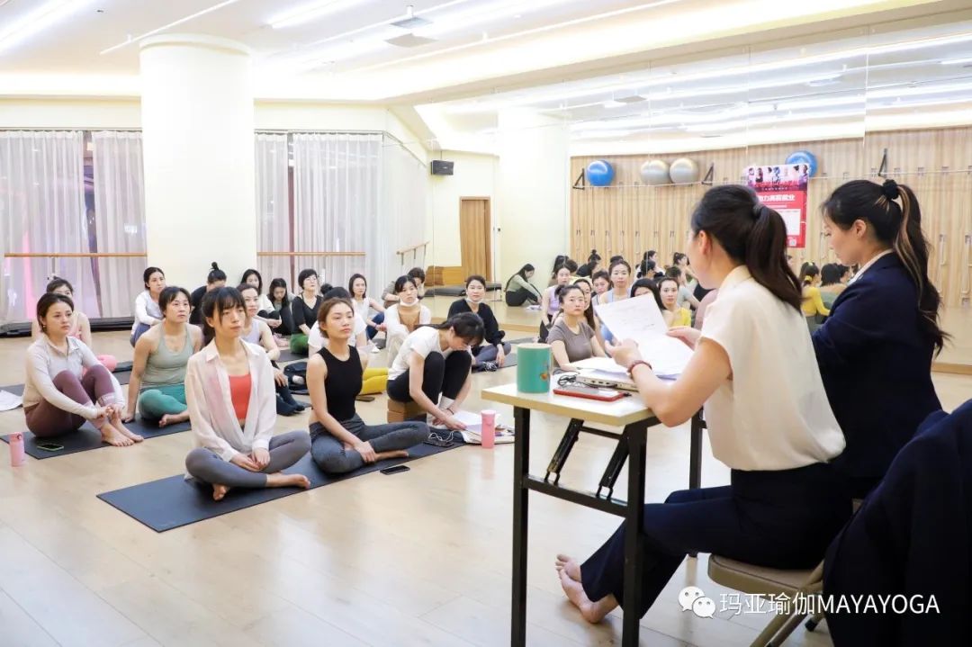 成都玛雅瑜伽学院瑜伽教练班都学什么？