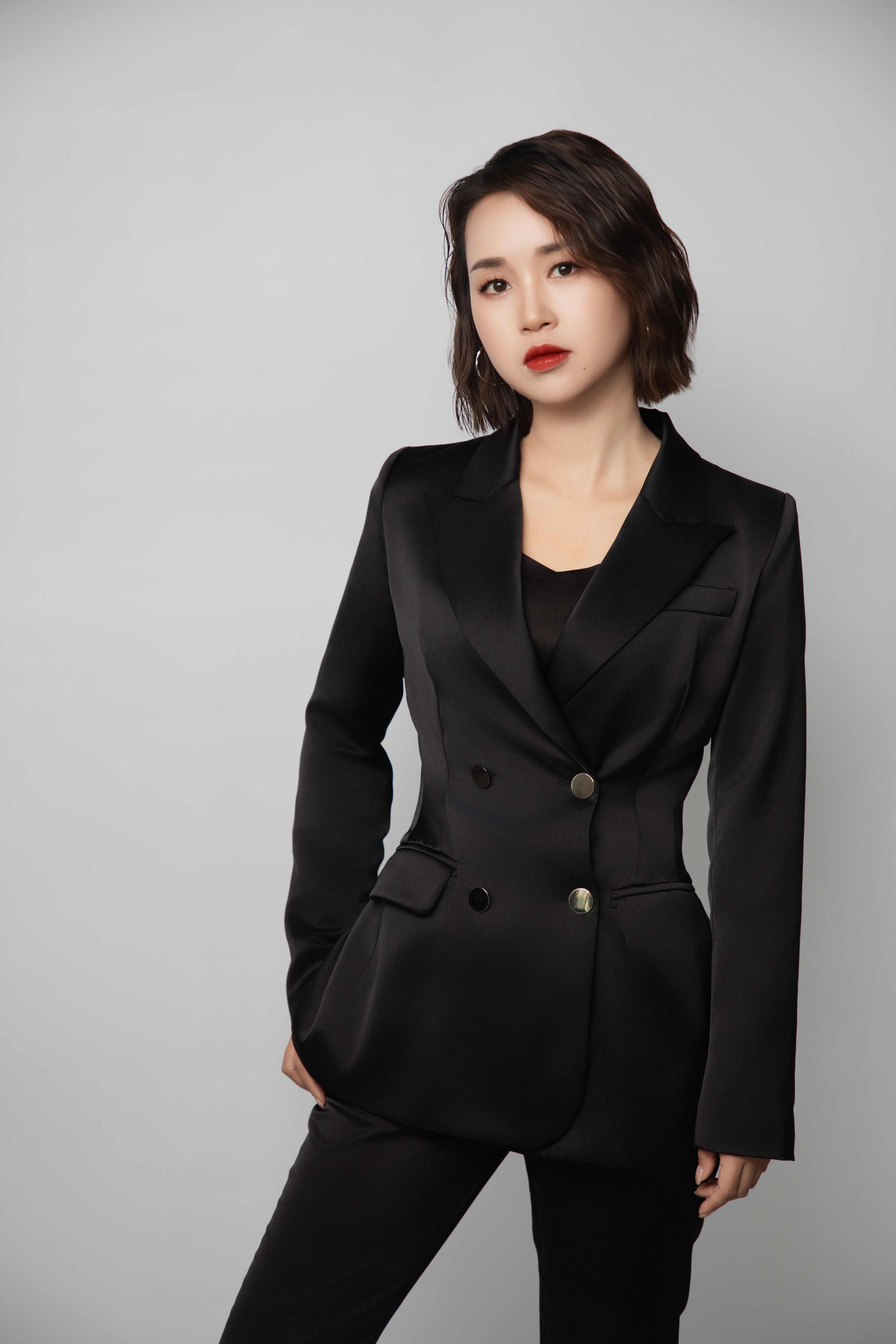 长沙百美汇化妆学校张久琳老师老师