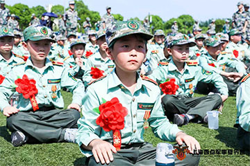 上海西点军事夏令营上海西点职业初体验营图片