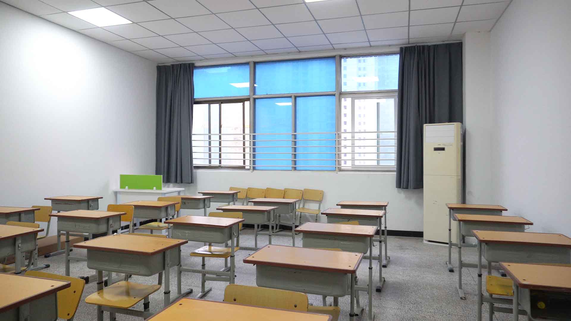 郑州实验补习学校环境图片