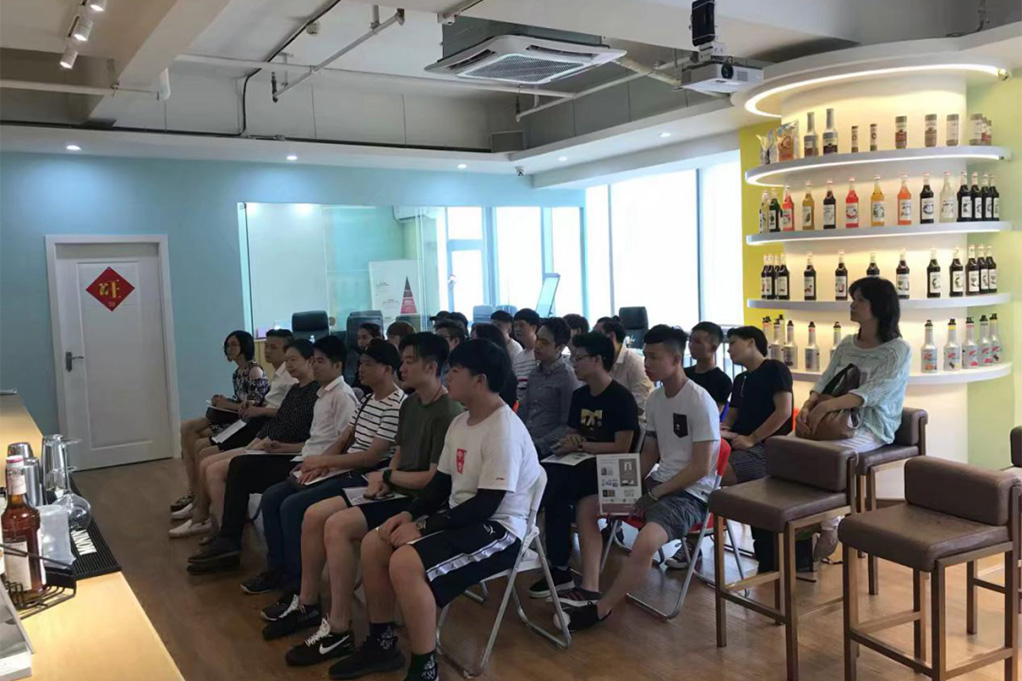 广州百思特国际餐饮教育环境图片