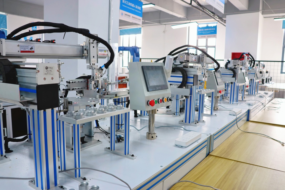工辅教育环境图片