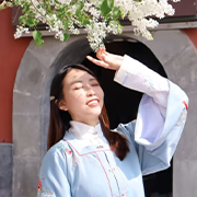 孙骁（牙姐）