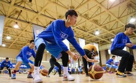 苏州东方启明星篮球培训学校环境图片