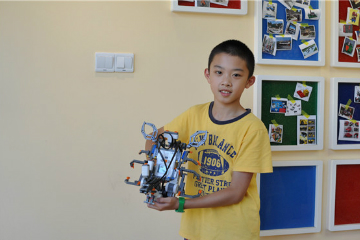 北京卡巴青少儿科技活动中心北京卡巴11岁以上机器人课程图片