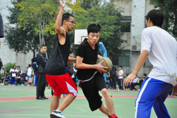 赤菟体育小飞人篮球俱乐部上海赤菟小飞人麦迪35秒巅.峰篮球训练营图片图片
