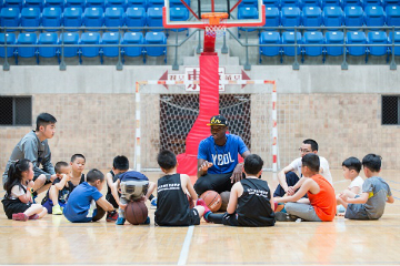 上海YBDL青少年篮球发展联盟上海YBDL青少年篮球走训班图片