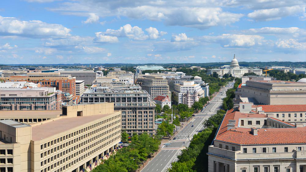 接连着白宫和国会山,也是大型游行示威的主战场,也被称为"美国大街"