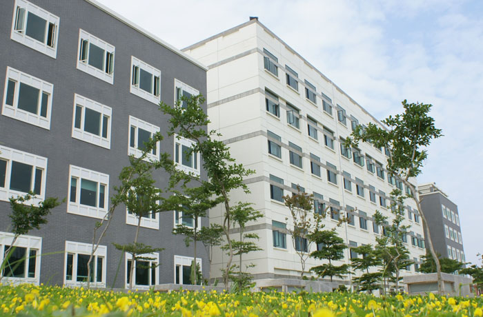 厦门华天涉外职业学院